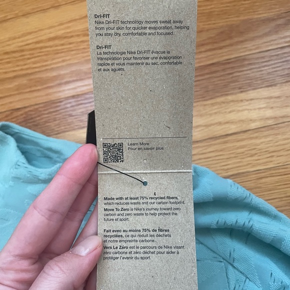 NWT Nike Trail Mint Camo Running Top M - Picture 6 of 7